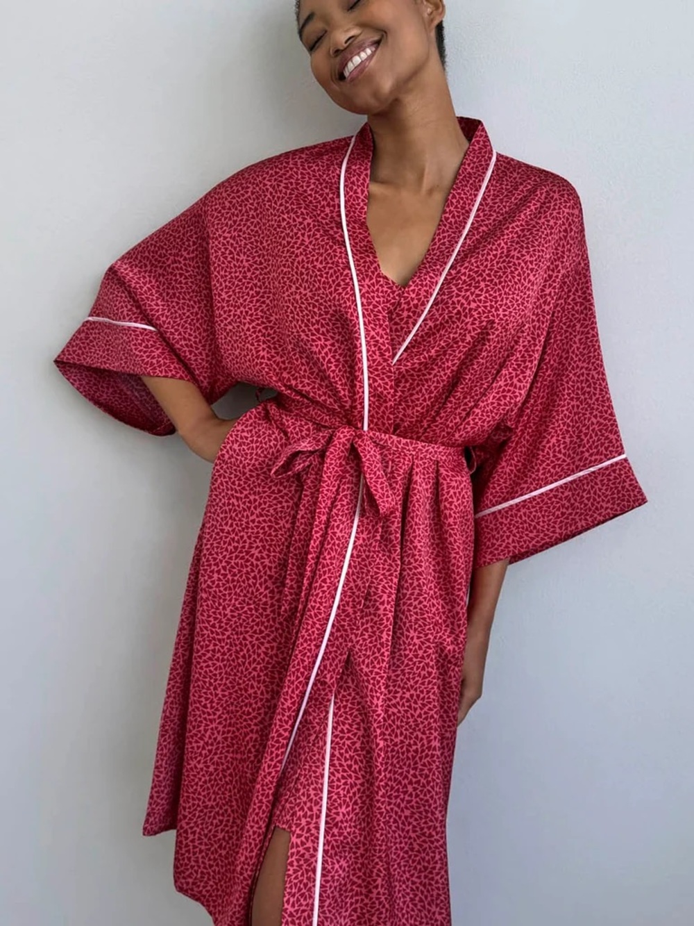 Splendid Mini Heart Toss Hot Pink Printed Satin Kimono Robe with White Piping
